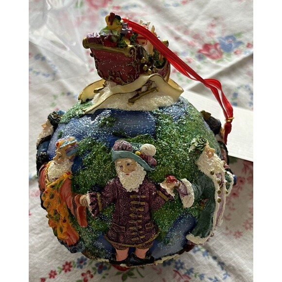Vintage CHRISTOPHER RADKO "Santas Around the World" Holiday Christmas Ornament - Picture 4 of 6